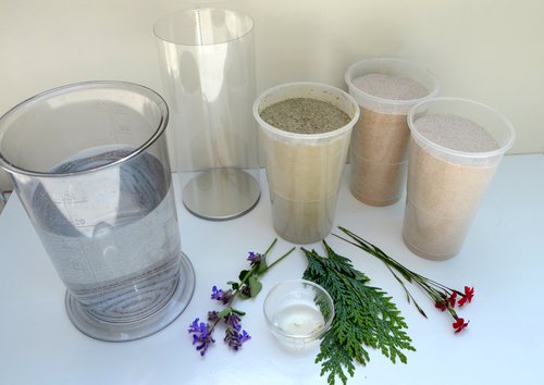 Hier erfährst Du welche Materialien Du für eine Vase aus Beton benötigst.